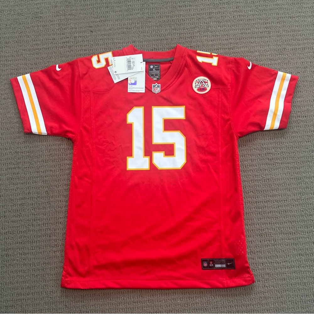 Mahomes Chiefs Jersey Nike NFL Youth size XL NWT
